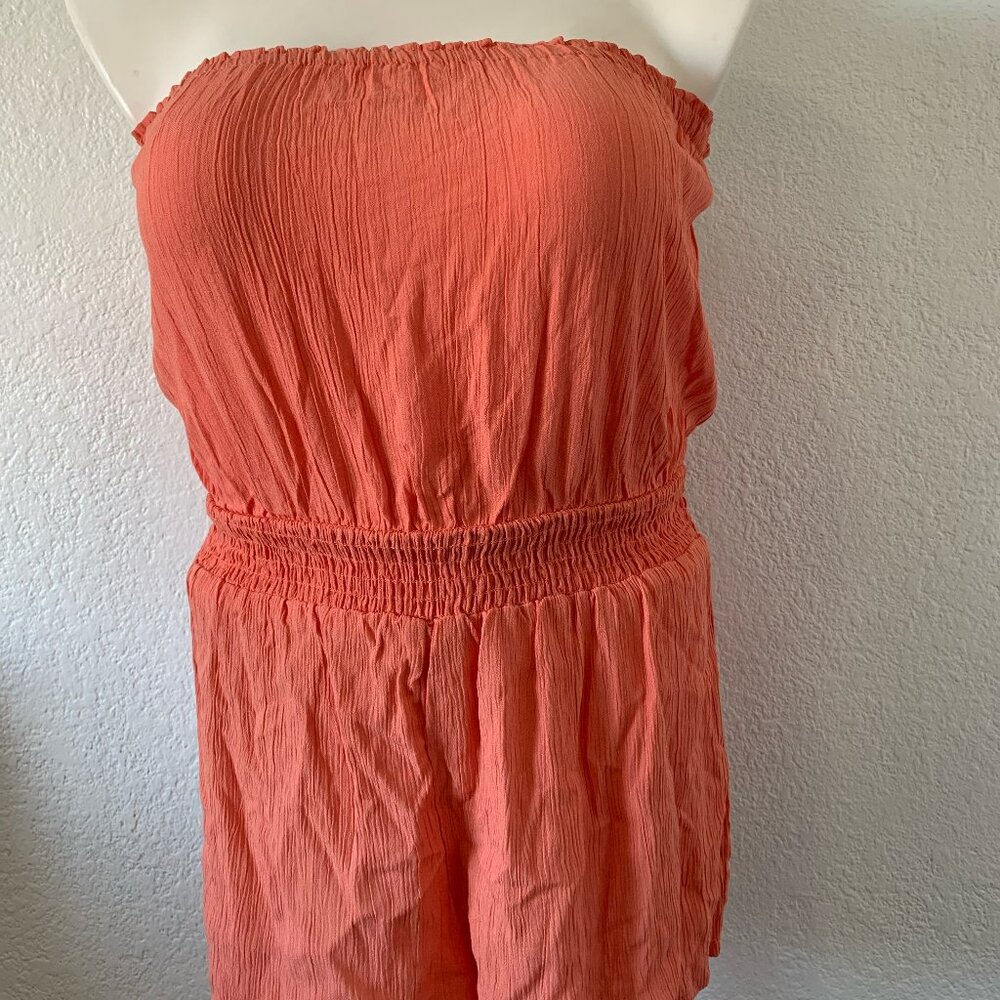 Forever 21 Coral Bandeau Romper Strapless Neckline